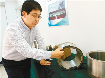 可代替傳統電鍍！艾德三維內壁激光熔覆技術正式發布