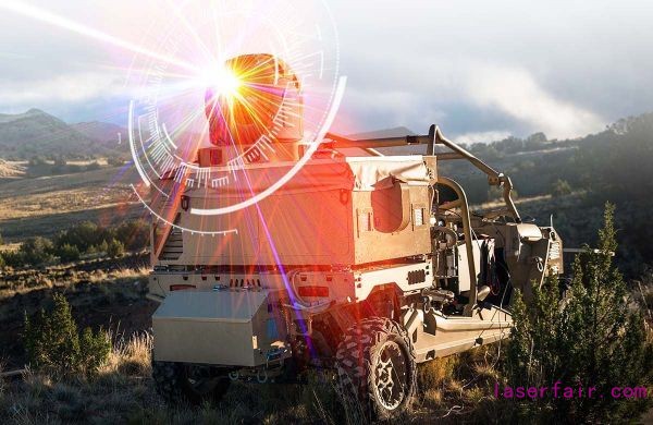資料圖片：可搭載在輕型突擊車上的美軍“高能激光武器系統”。（美國雷神公司官網）